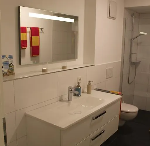 Dreilaenderblick 公寓 *